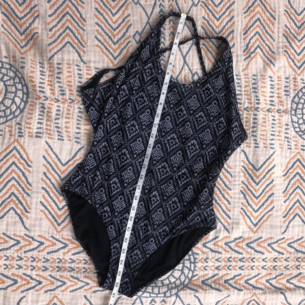 GAP Patterned Women's One Piece Swimsuit Medium